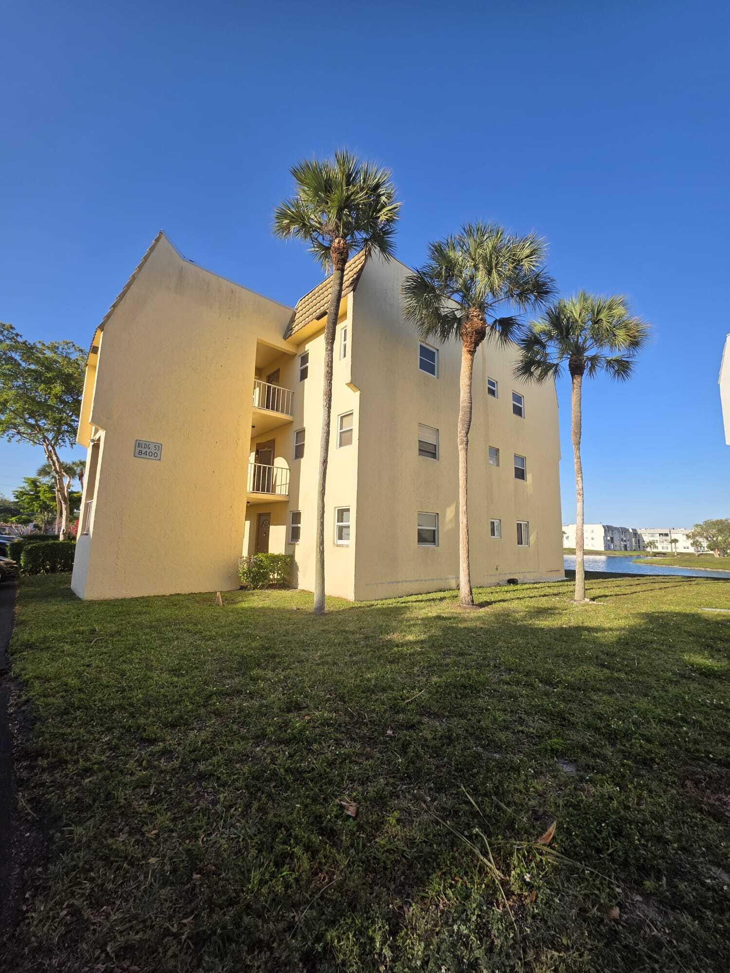 8400 Sunrise Lakes Boulevard 107, Sunrise, FL 33322, Sunrise