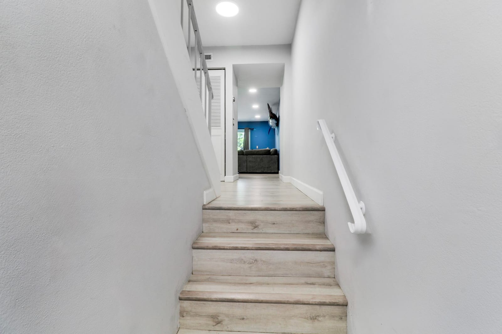 384 Golfview Road D — photo 3