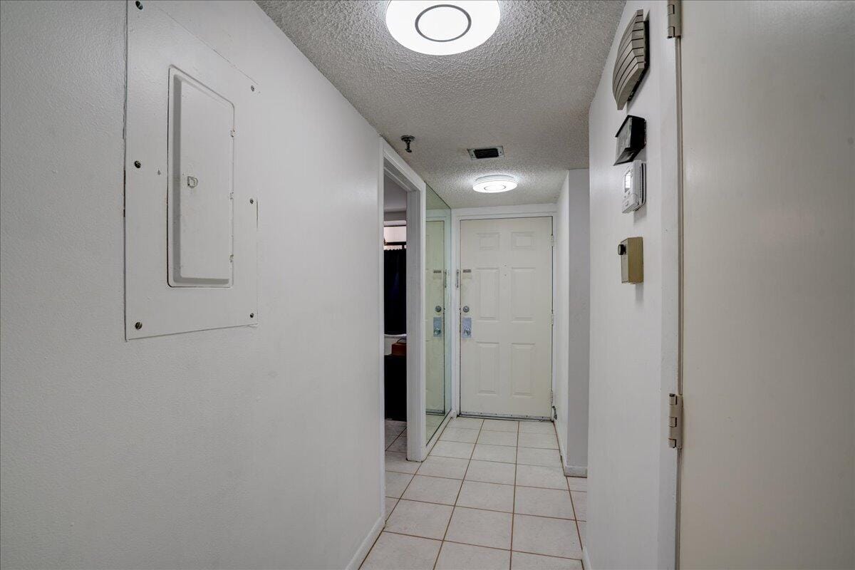 7030 Half Moon Circle 515 — photo 6