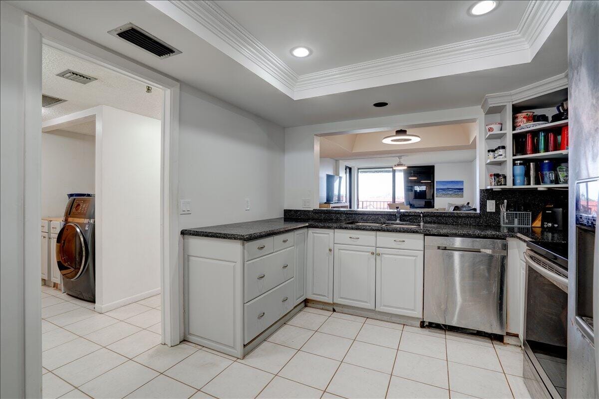 7030 Half Moon Circle 515 — photo 7