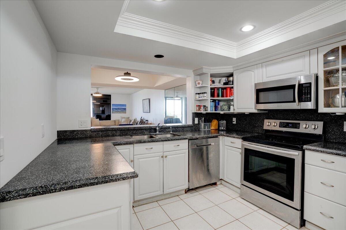 7030 Half Moon Circle 515 — photo 9
