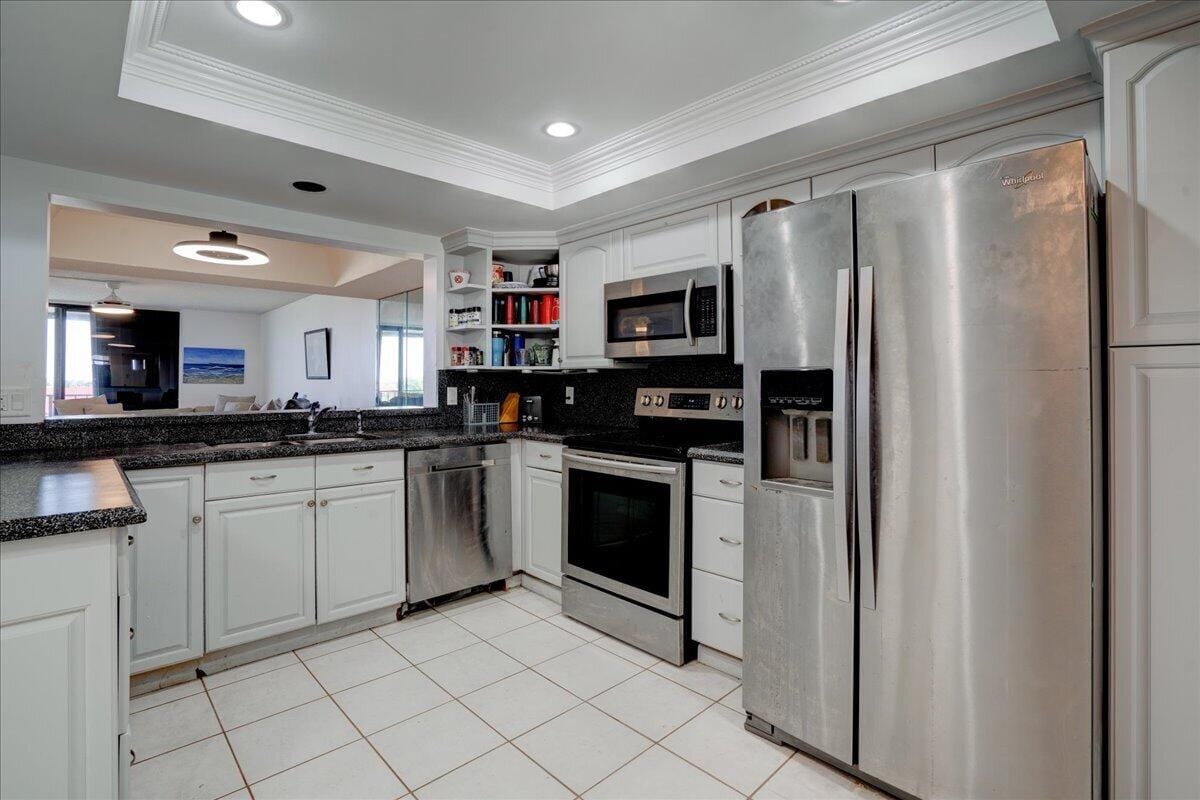 7030 Half Moon Circle 515 — photo 10
