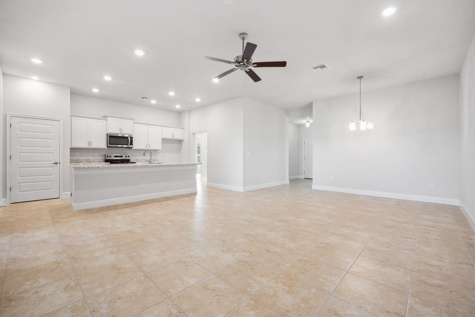 8612 Giovanni Avenue — photo 2