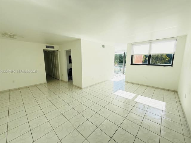 9440 W Flagler Street 305, Miami, FL 33174