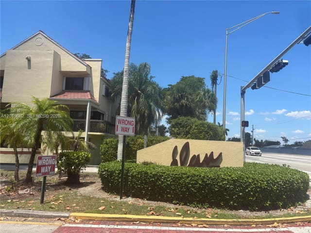12922 SW 88th Terrace B-206, Elan At Calusa, Miami, FL