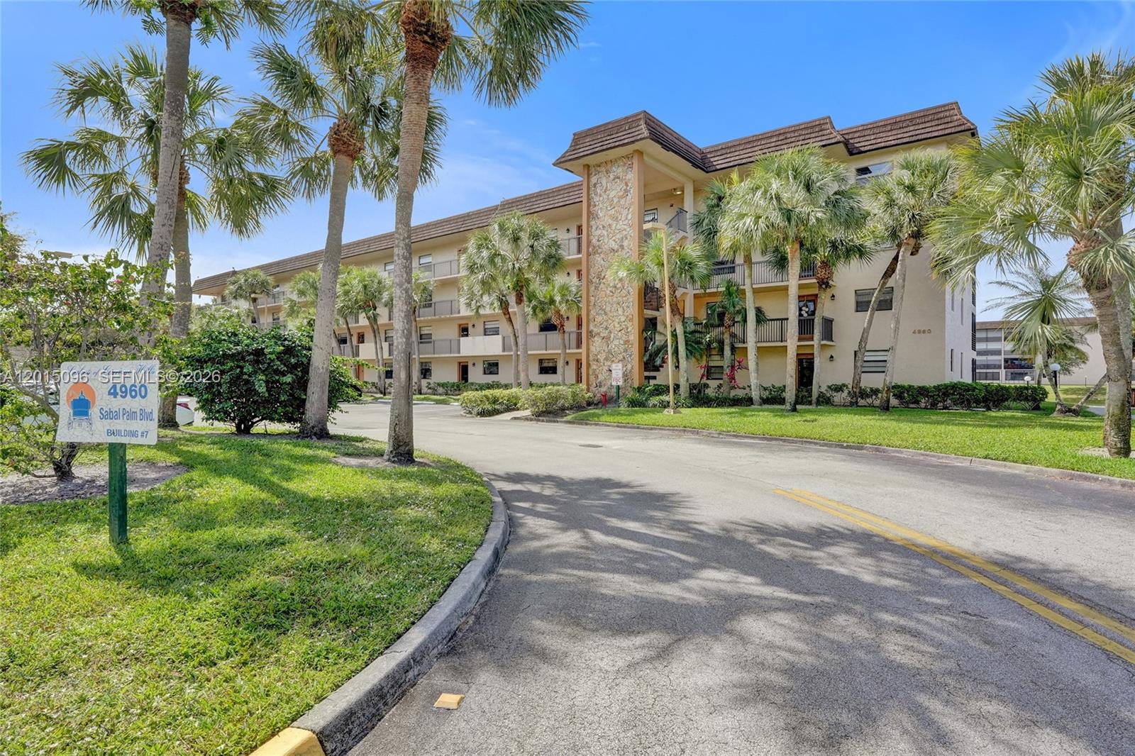 4960 E Sabal Palm Boulevard 203, Tamarac, FL 33319, Tamarac