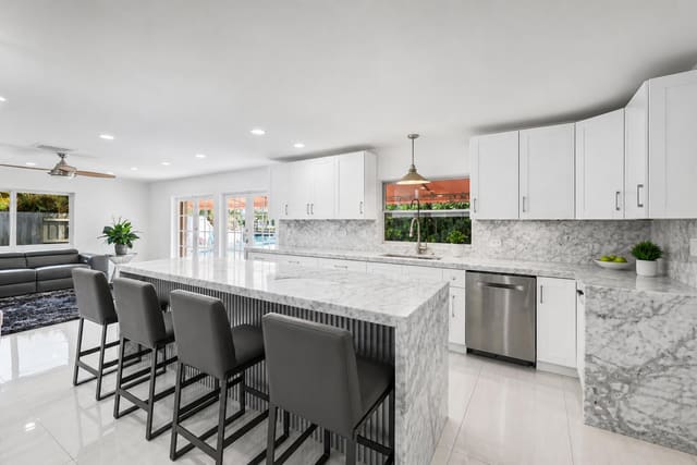 3531 NE 30th Avenue, Lighthouse Point, FL 33064