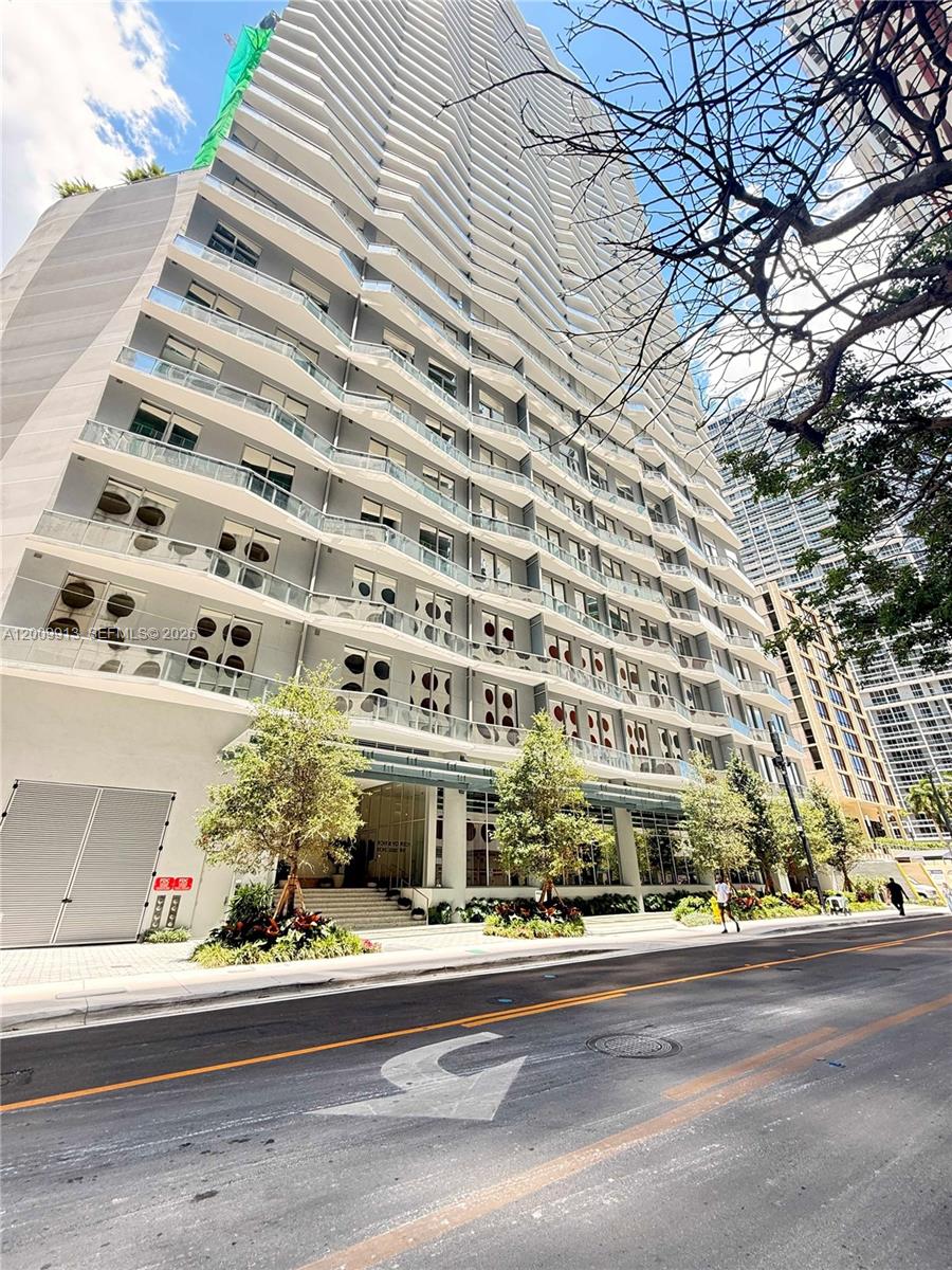 77 SE 5th Street 1811, Miami, FL 33131, Miami