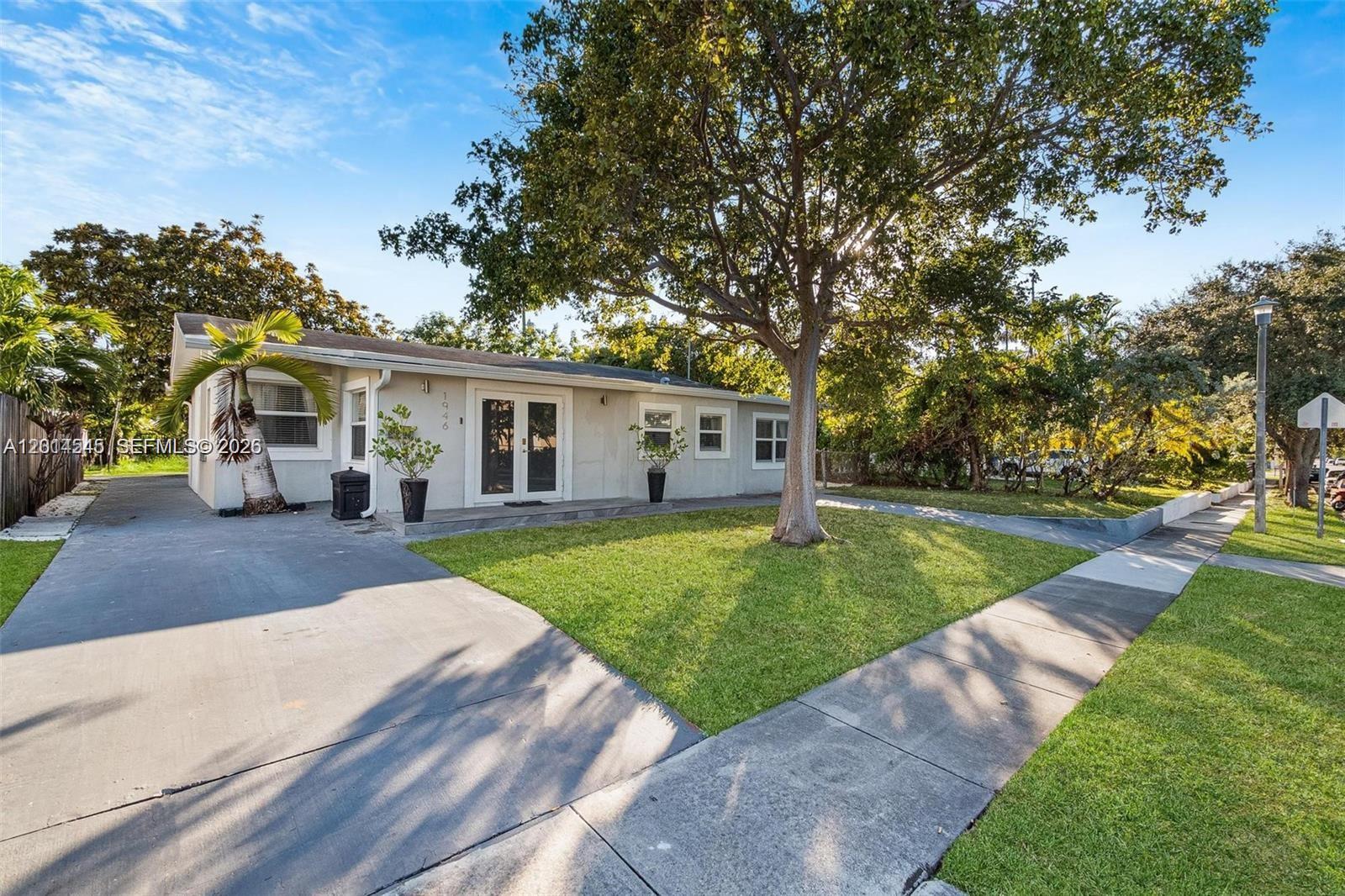 1946 SW 20th Street 1946, Miami, FL 33145, Miami