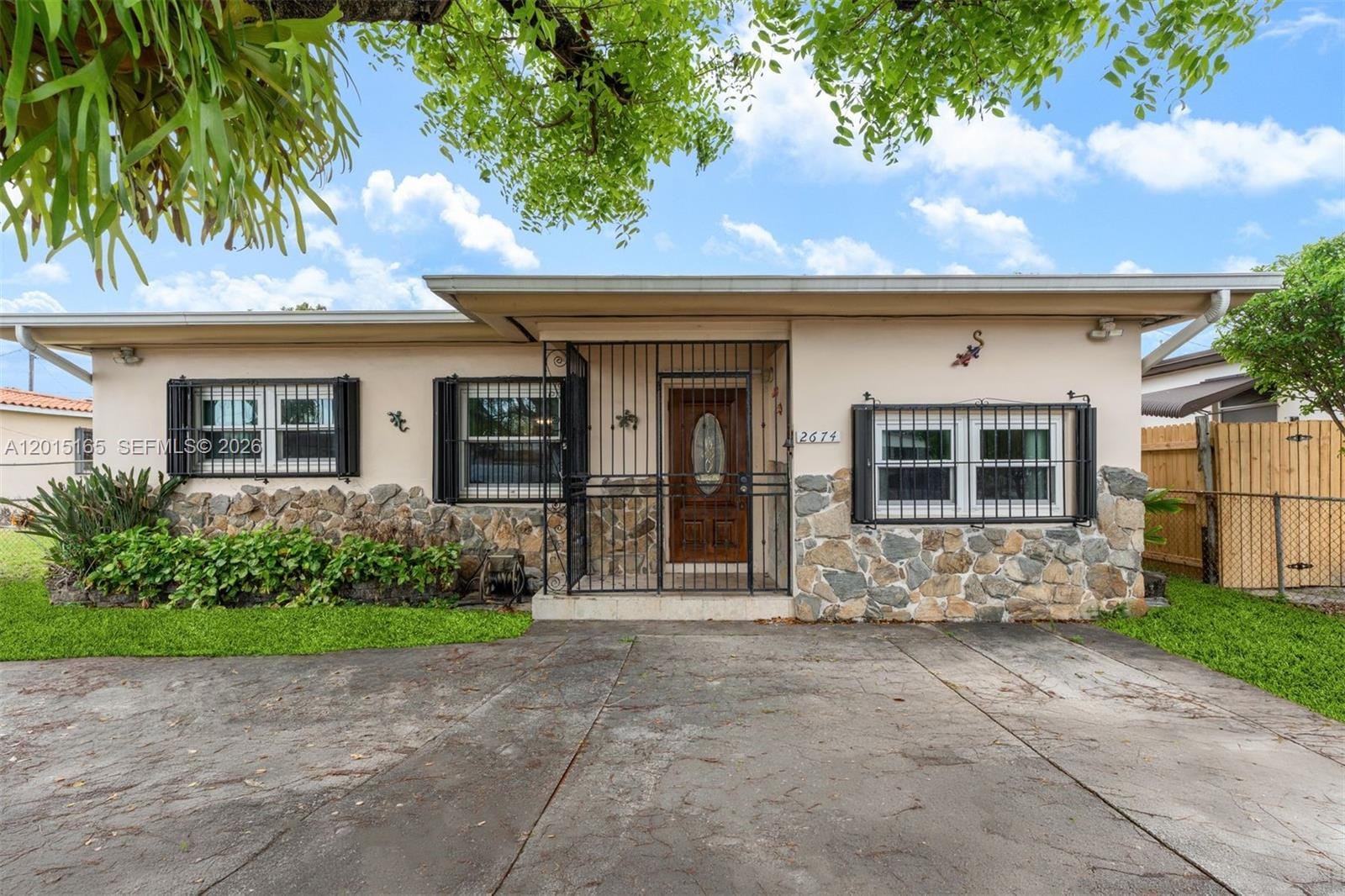 2674 W 8th Court, Hialeah, FL 33010