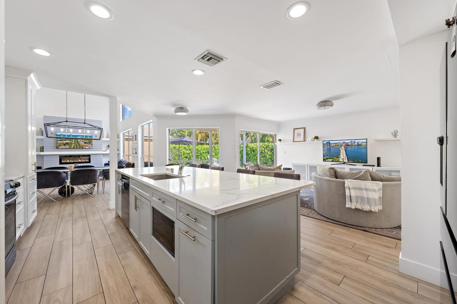 10101 Oak Bark Lane — photo 5