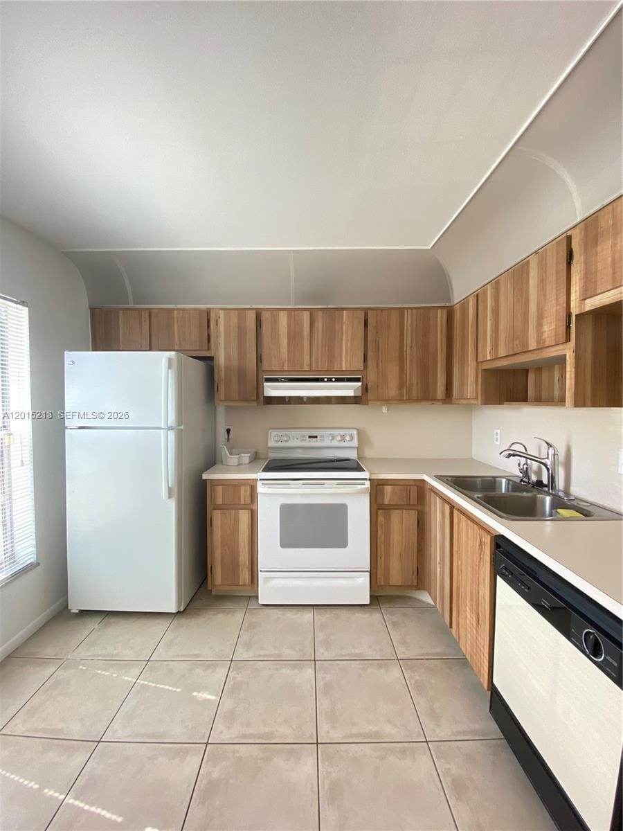 432 Bennington Lane 432 — photo 2