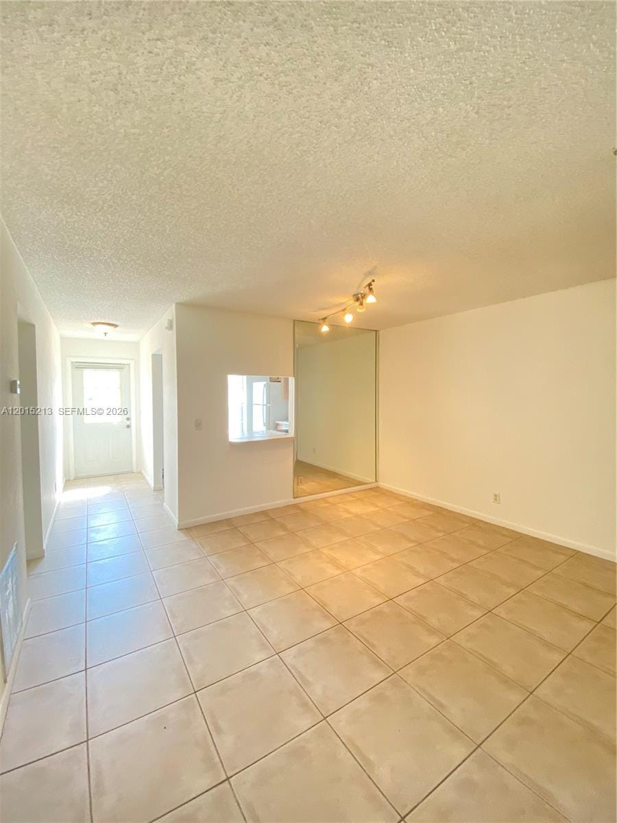 432 Bennington Lane 432 — photo 11
