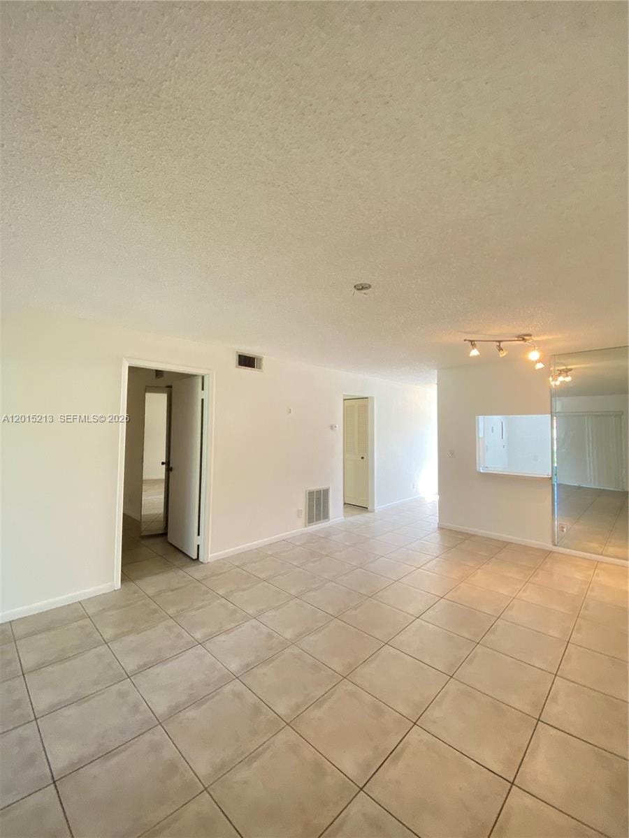 432 Bennington Lane 432 — photo 10