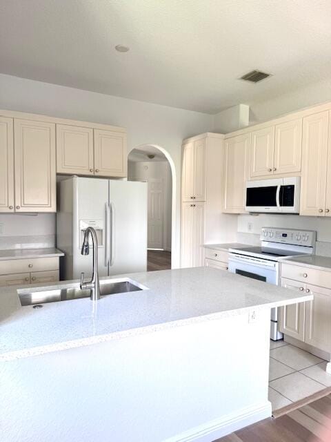 7842 Exeter Boulevard E — photo 10