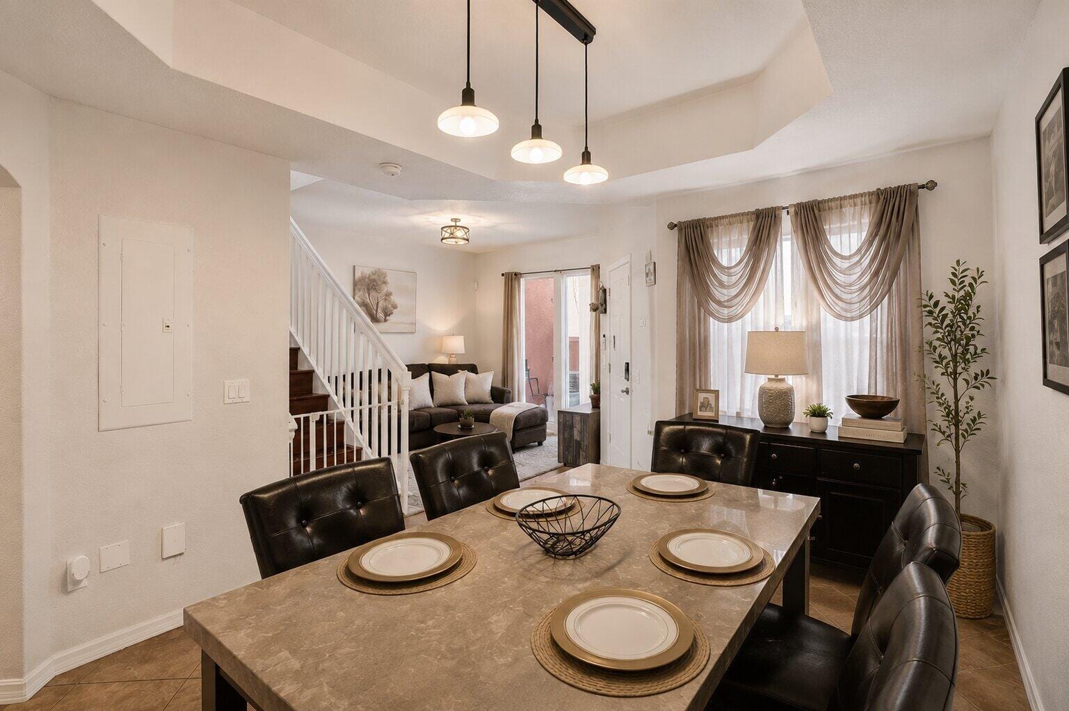 2315 Clipper Place — photo 4