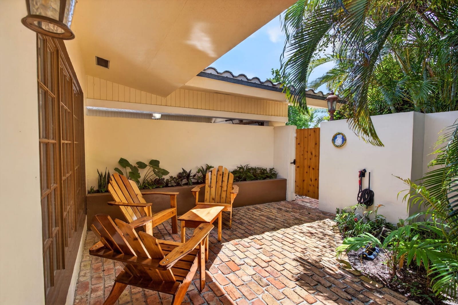 581 SE 11th Street, Pompano Beach, FL 33060 photo 3