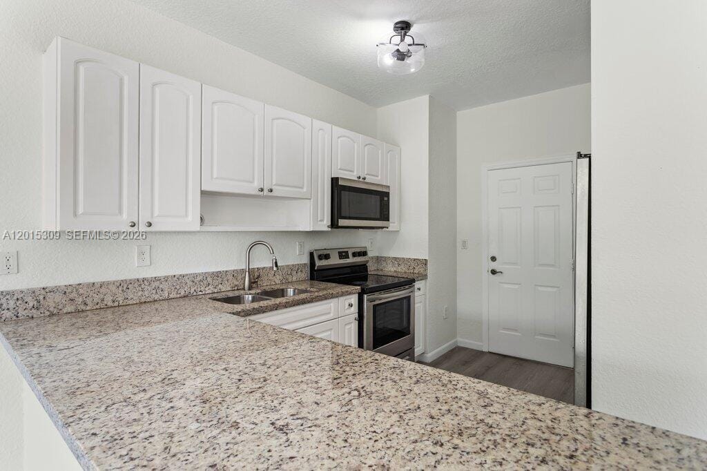 5090 SW 136th Avenue — photo 7