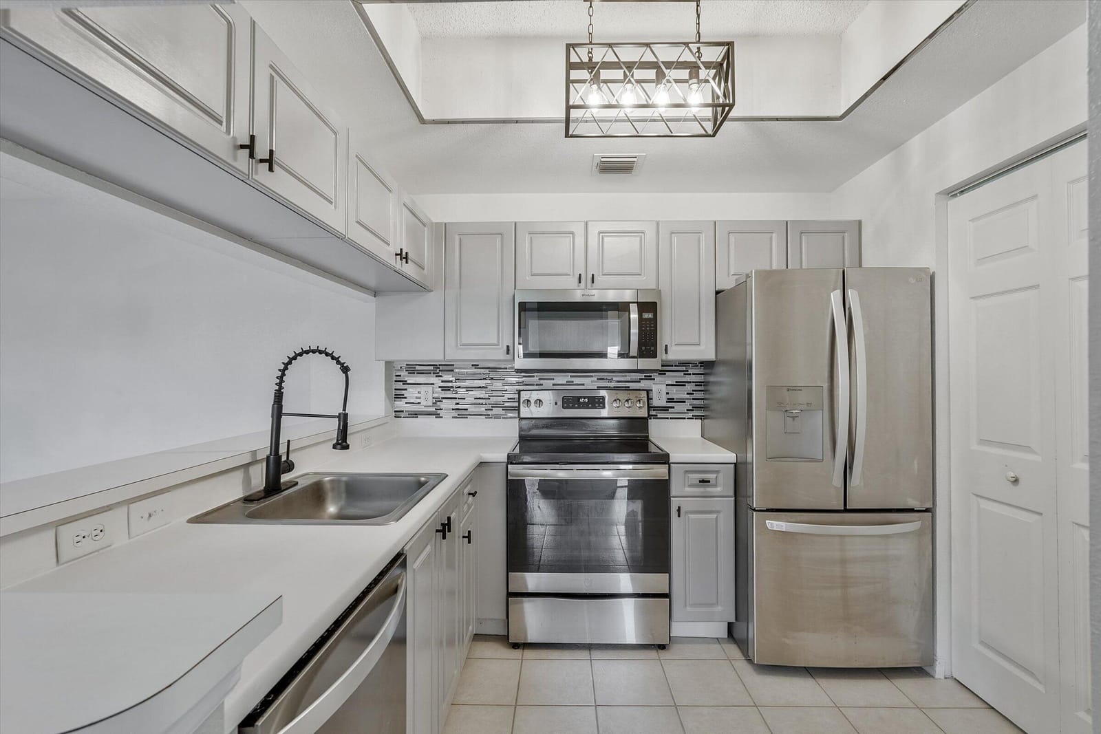 2813 Grande Parkway 304, Palm Beach Gardens, FL 33410 photo 6