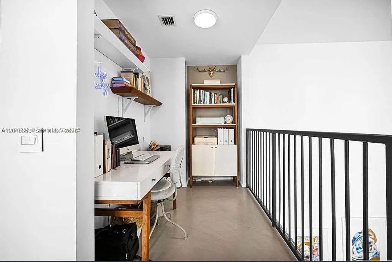 300 S Biscayne Boulevard L-1232, Miami, FL 33131 photo 13