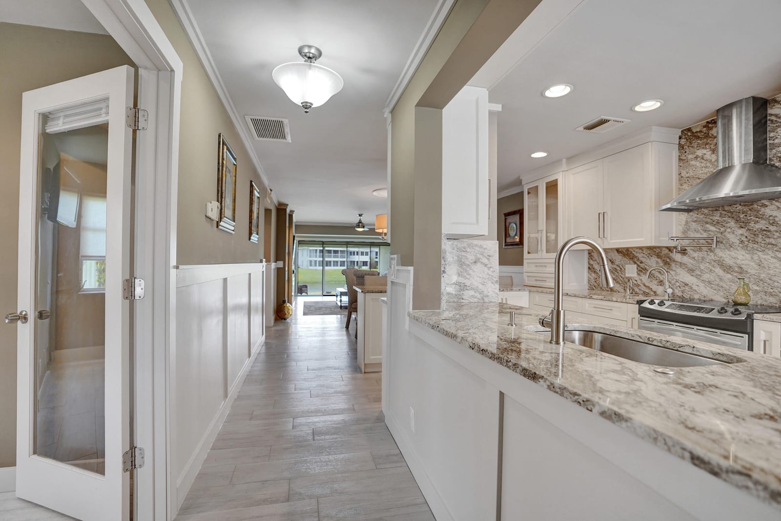 2820 SW 13th Street 101 — photo 7