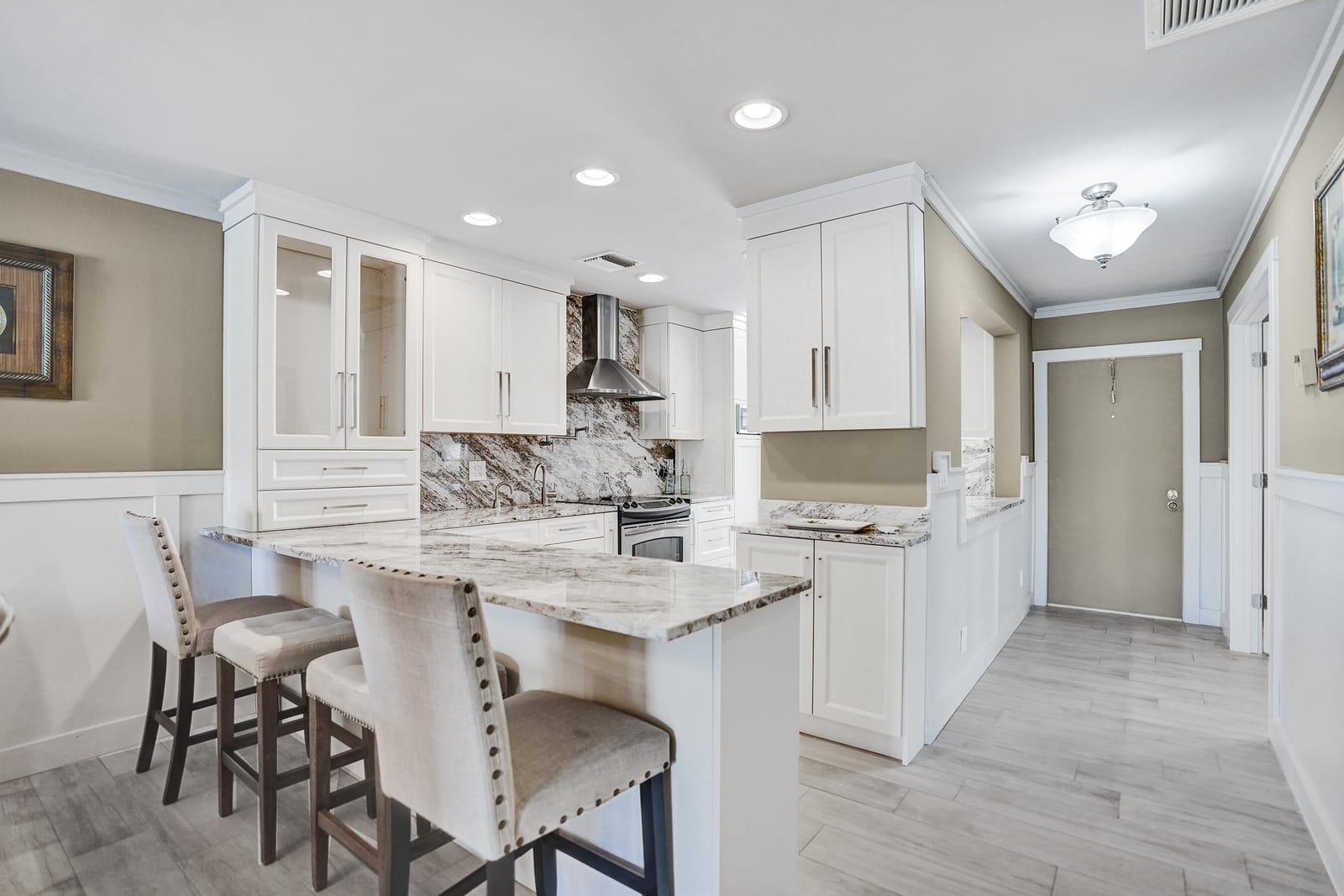 2820 SW 13th Street 101 — photo 8