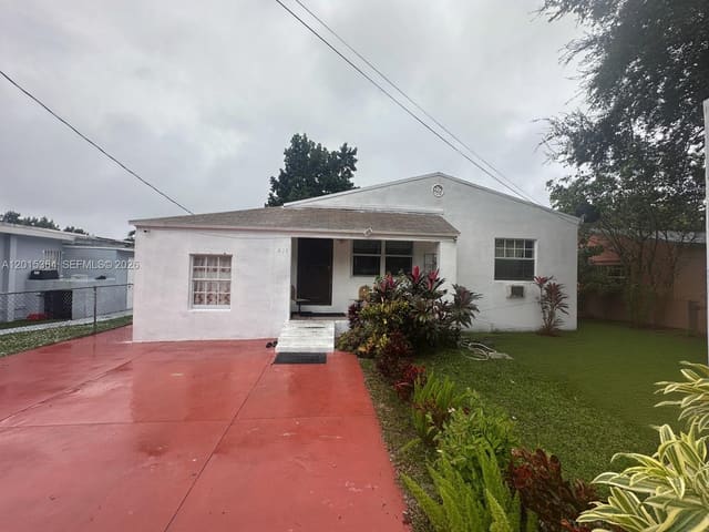 410 NW 98th Street, sold in Pinewood Park Pl Amd 2nd, Miami, FL