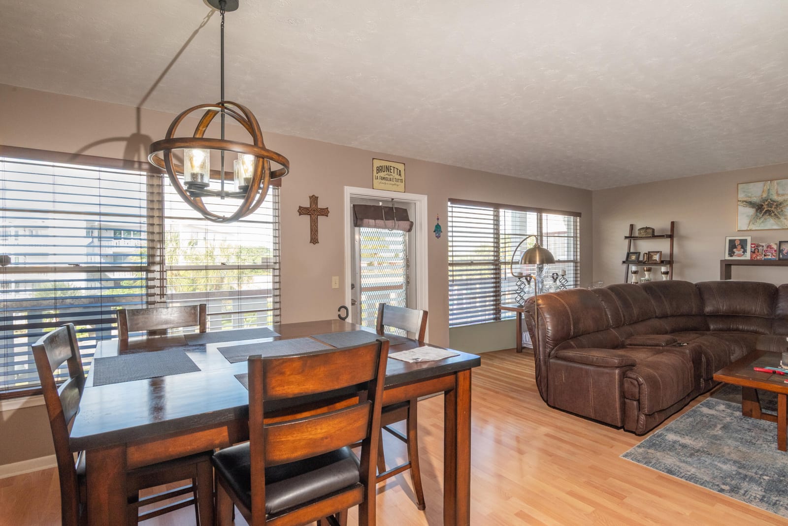 303 Greenbrier C — photo 6