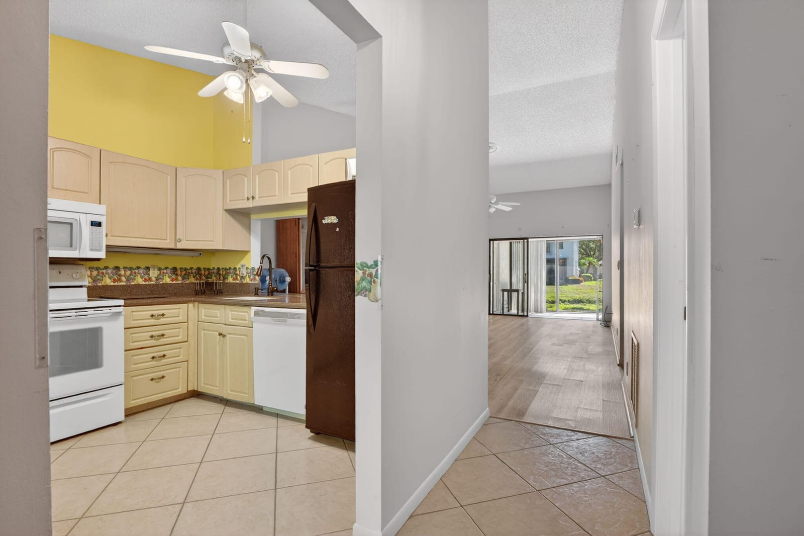 3210 S Carambola Cir Circle S — photo 3