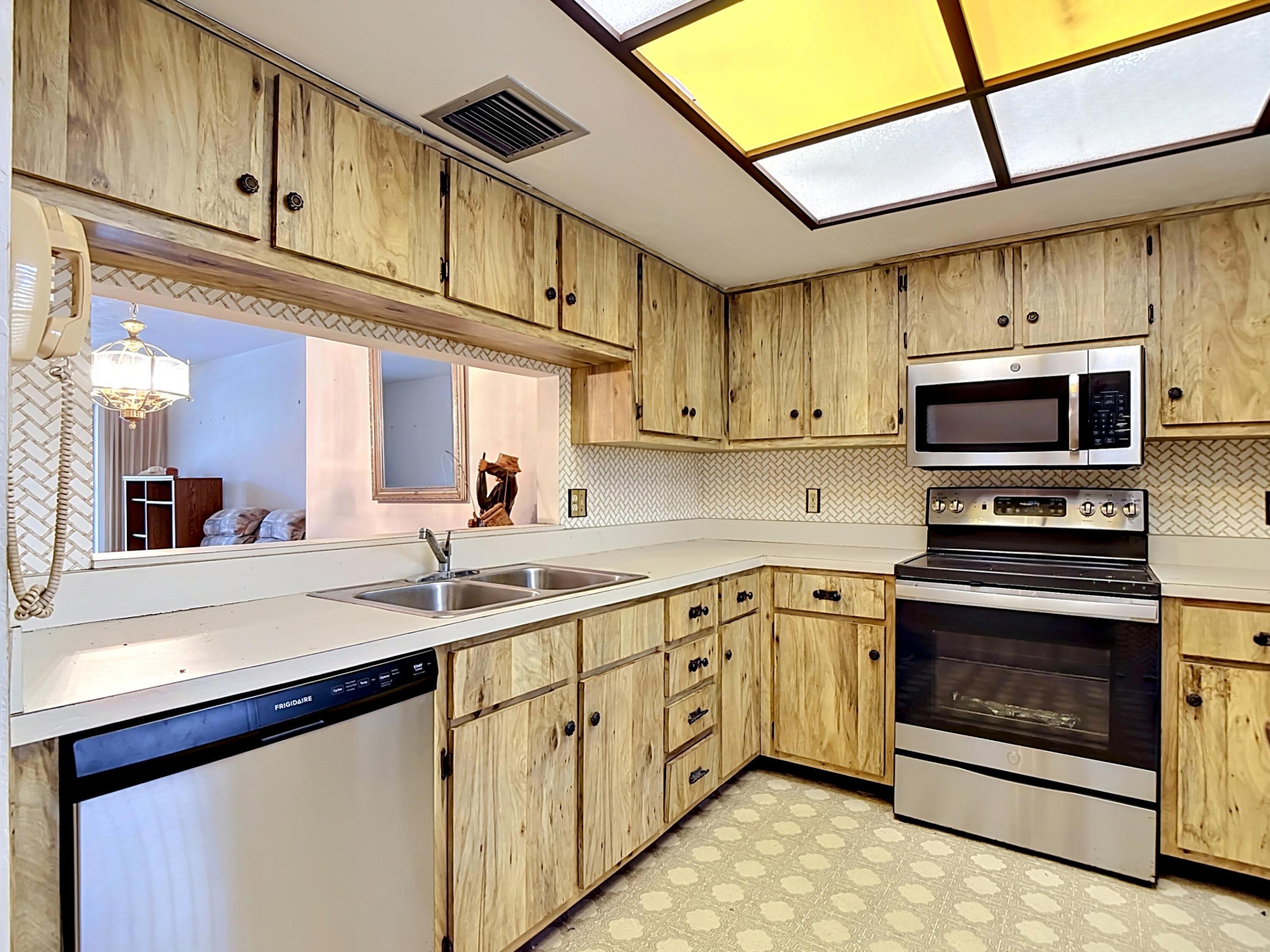 6146 Whiskey Creek Drive — photo 10