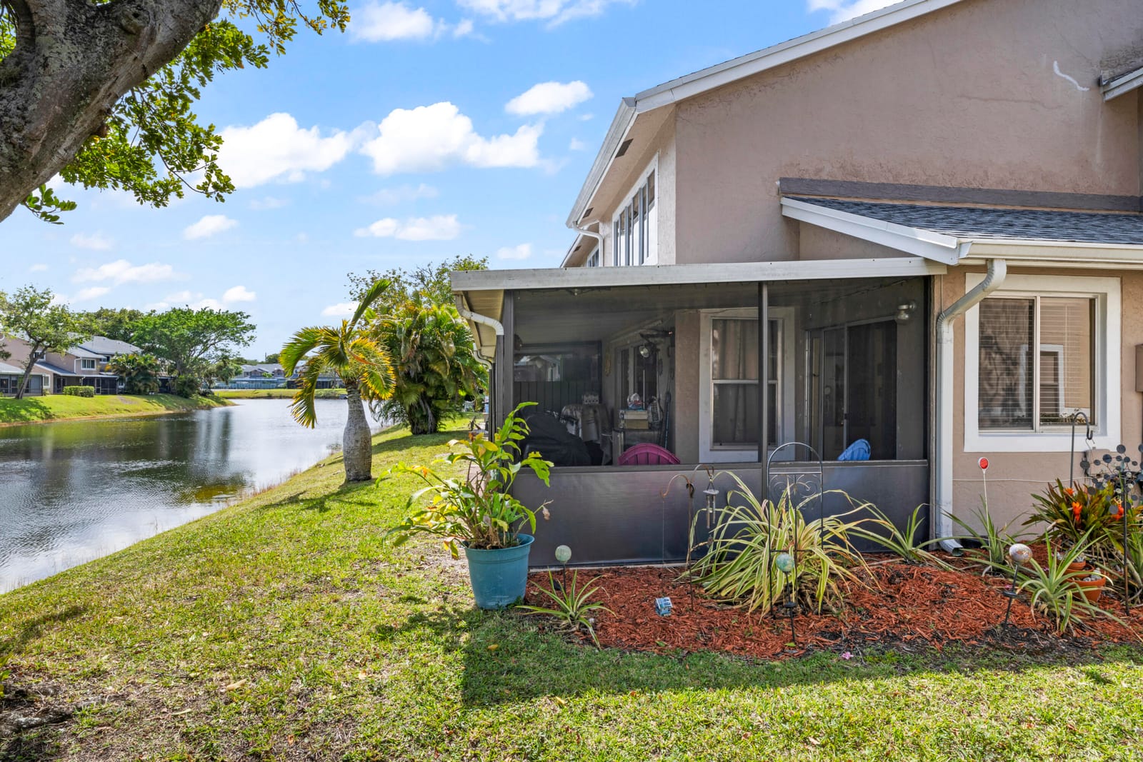 2030 Discovery Circle E, Deerfield Beach, FL 33442 photo 22