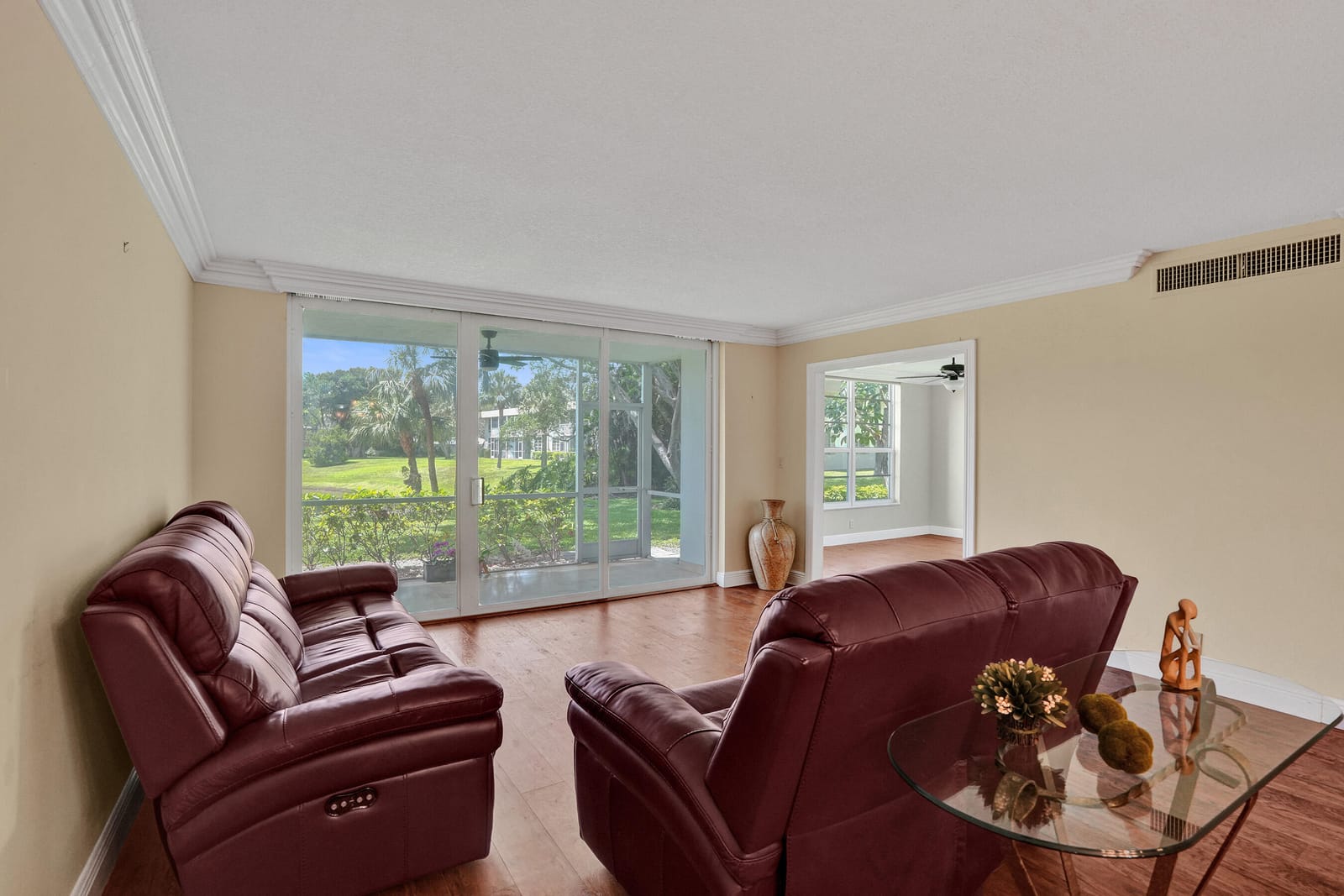 3621 Oaks Clubhouse Drive 101, Pompano Beach, FL 33069 photo 13