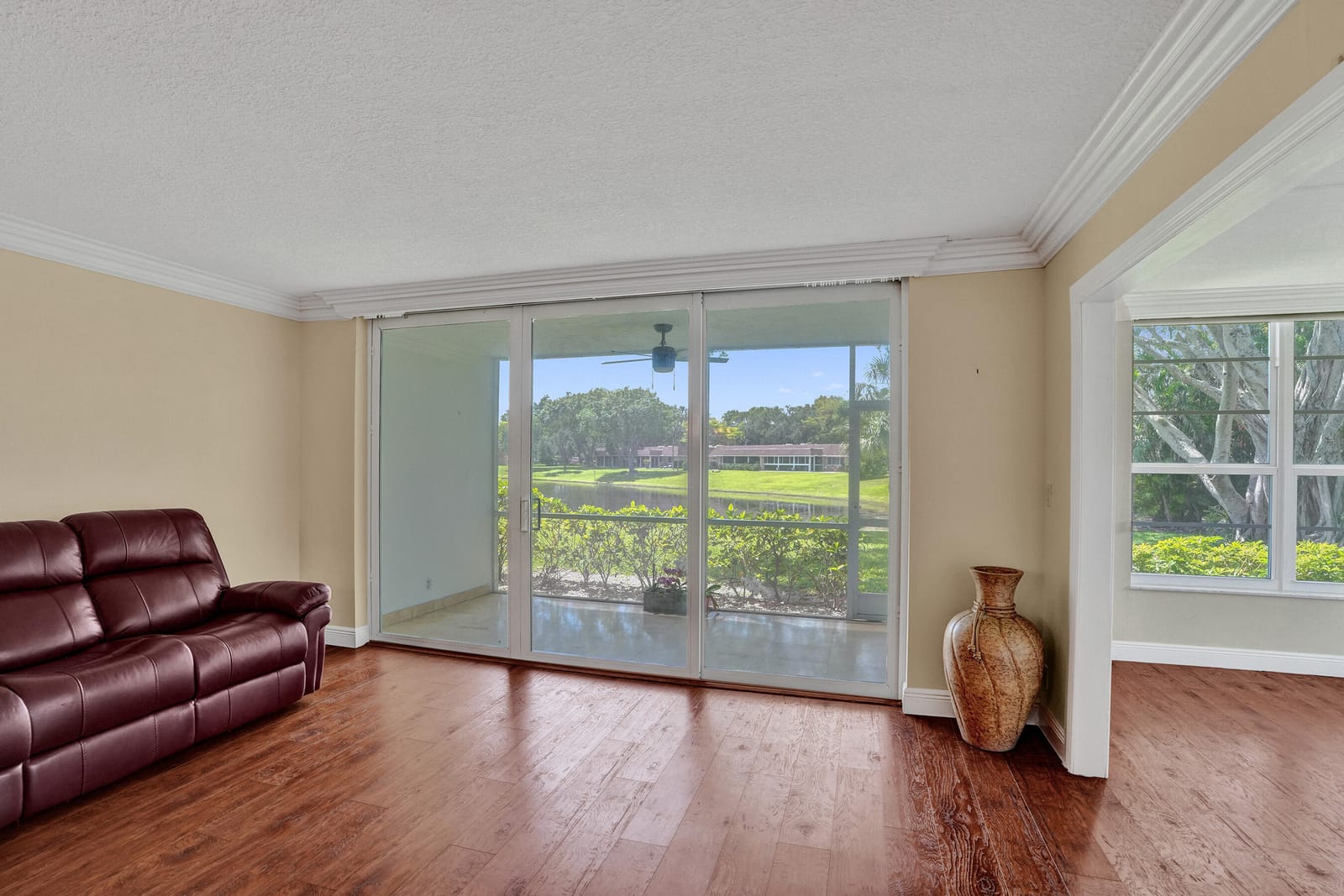 3621 Oaks Clubhouse Drive 101, Pompano Beach, FL 33069 photo 14