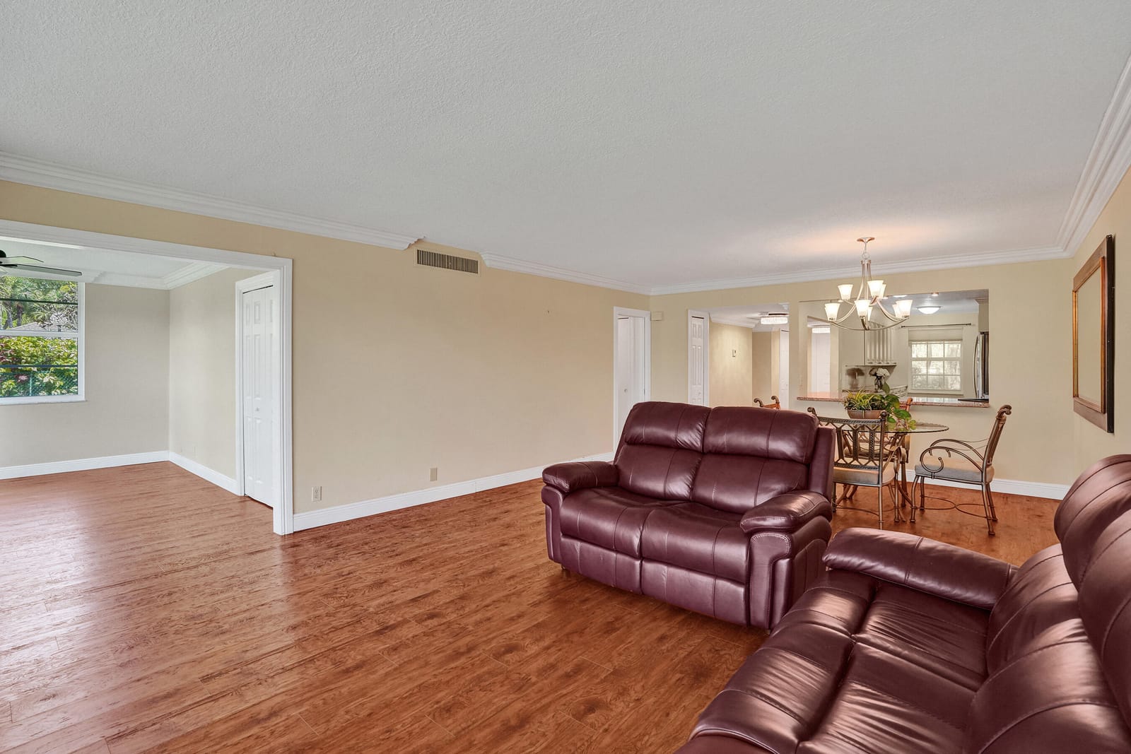 3621 Oaks Clubhouse Drive 101, Pompano Beach, FL 33069 photo 17