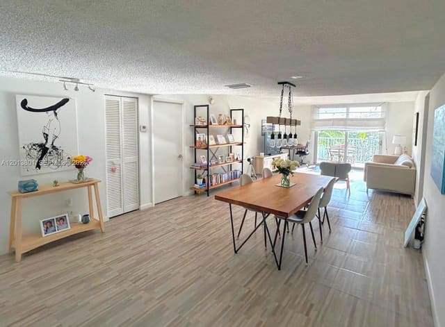 210 Sea View Drive 405, Key Biscayne, FL 33149