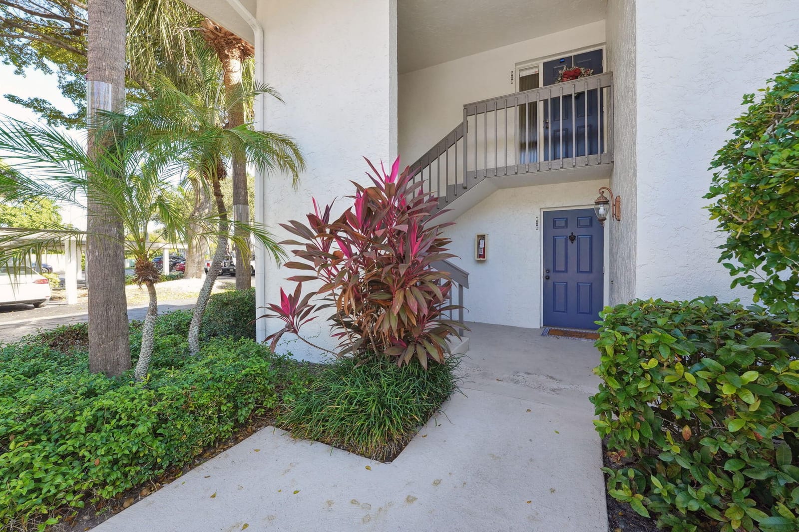 100 Pelican Pointe Drive 101, Delray Beach, FL 33483 photo 3