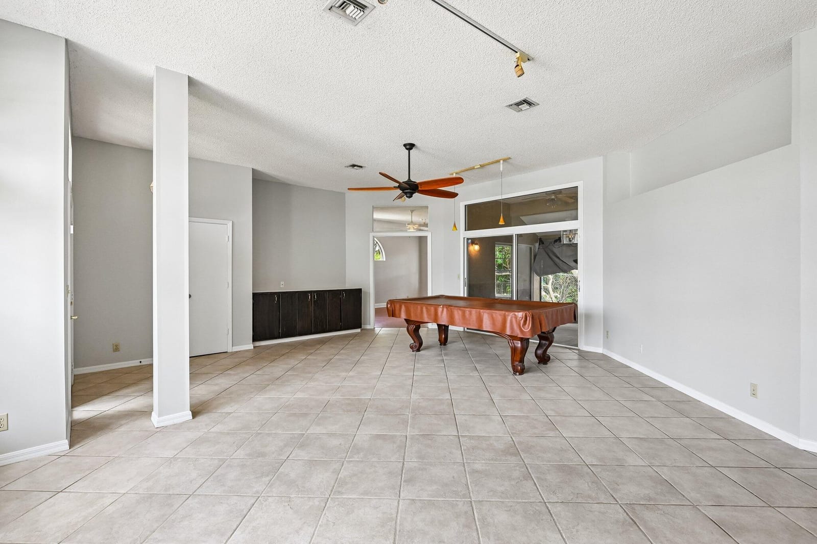 160 Royal Pine Circle S — photo 5
