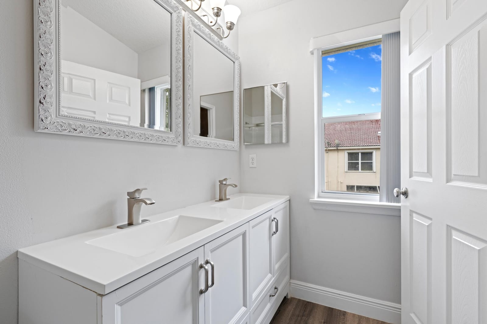 9736 Porta Leona Lane — photo 12