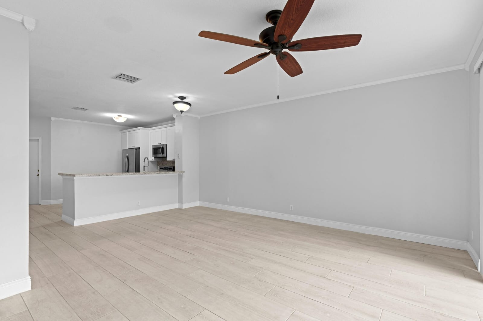 9736 Porta Leona Lane — photo 4