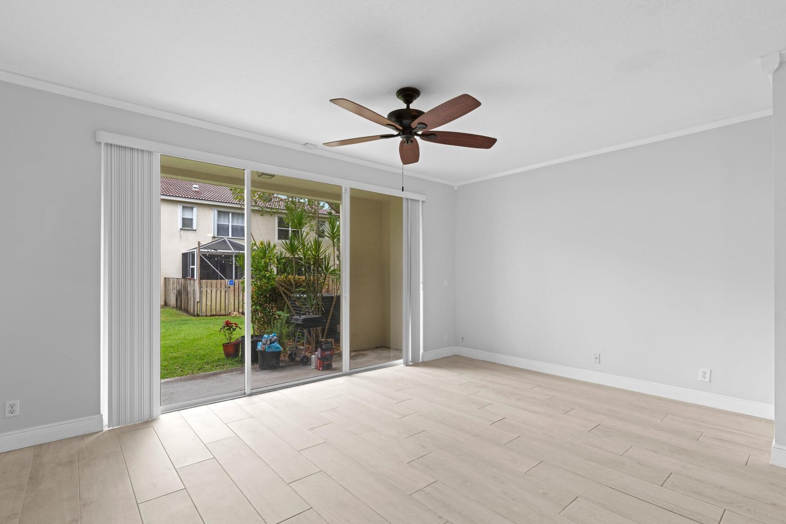 9736 Porta Leona Lane — photo 6
