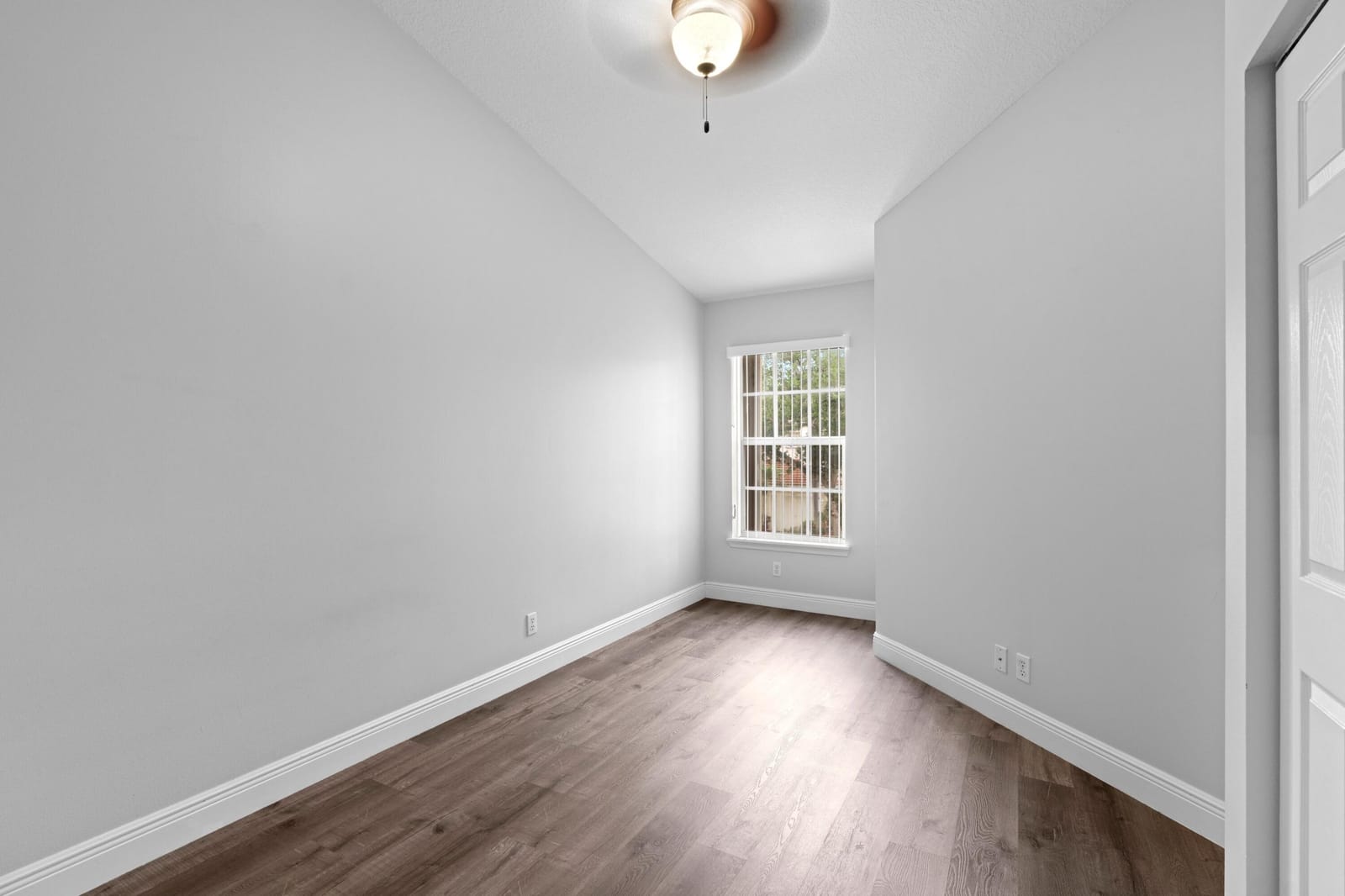 9736 Porta Leona Lane — photo 8