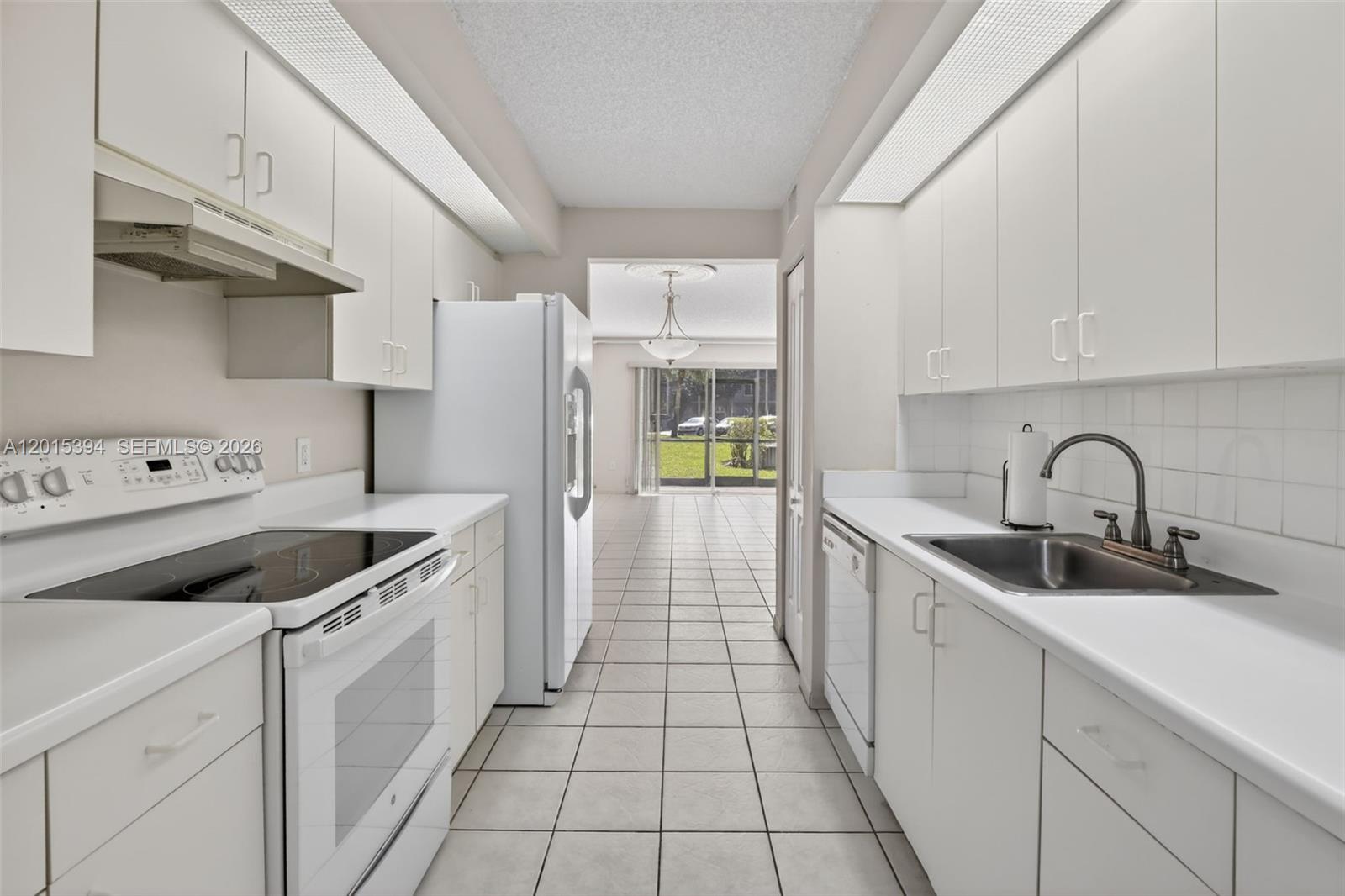 700 SW 137th Avenue 110H, Pembroke Pines, FL 33027, Pembroke Pines