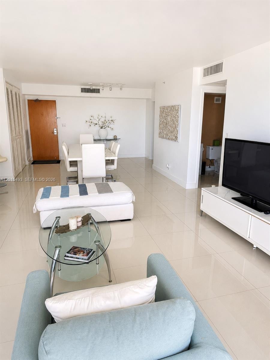 9195 Collins Avenue 1012 — photo 2
