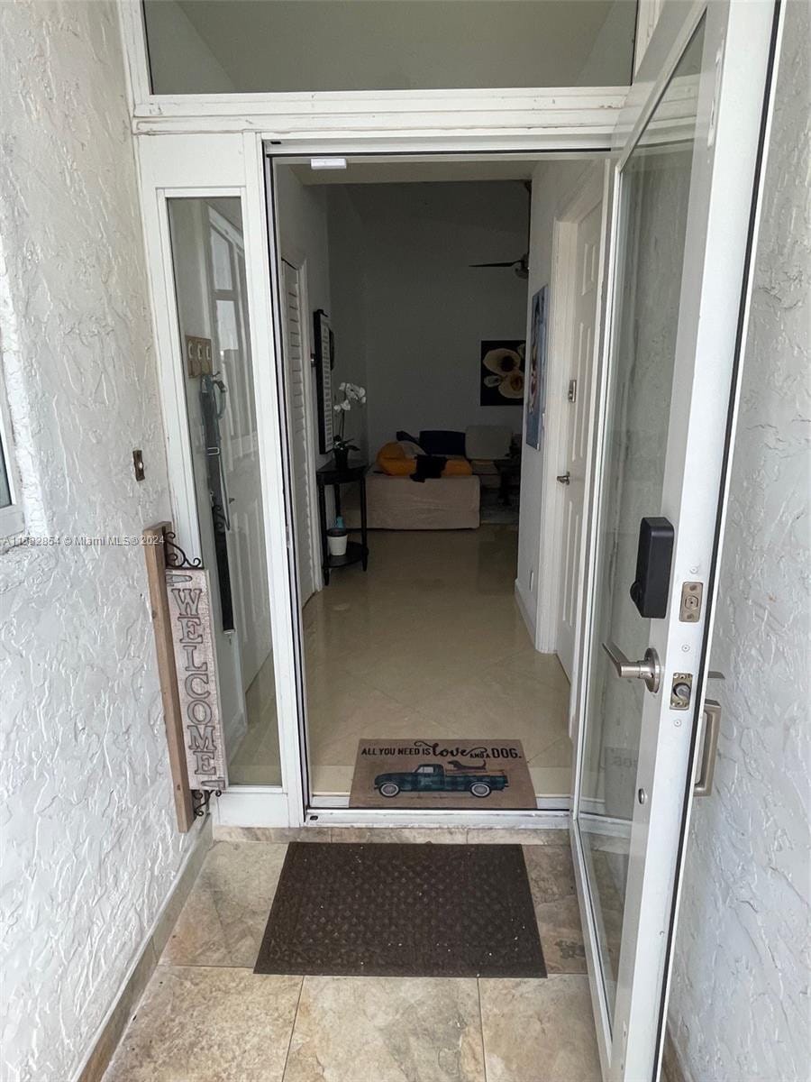 4920 SW 27th Avenue — photo 1