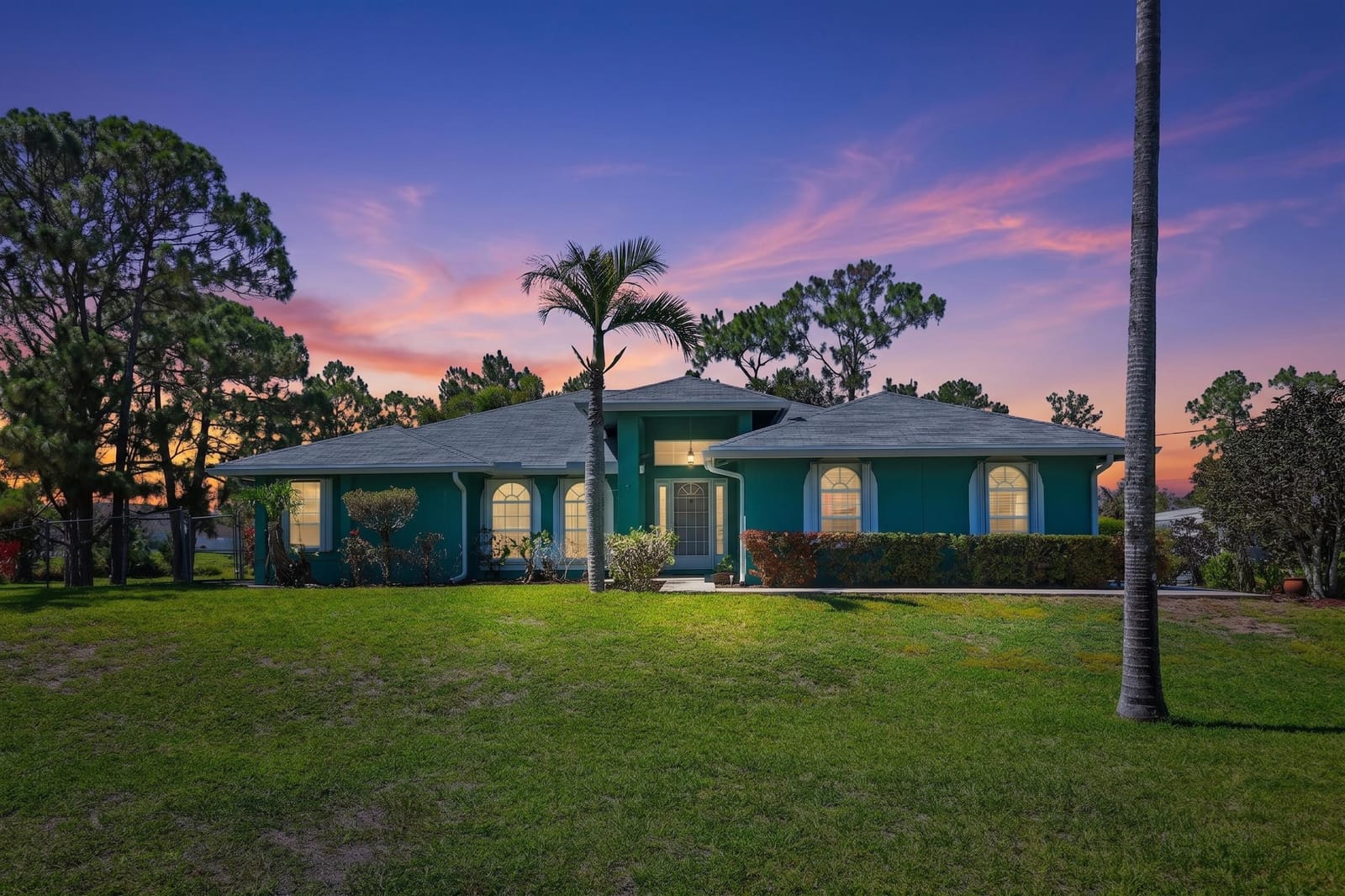 12668 82nd St Street N, The Acreage, FL 33412 photo 2