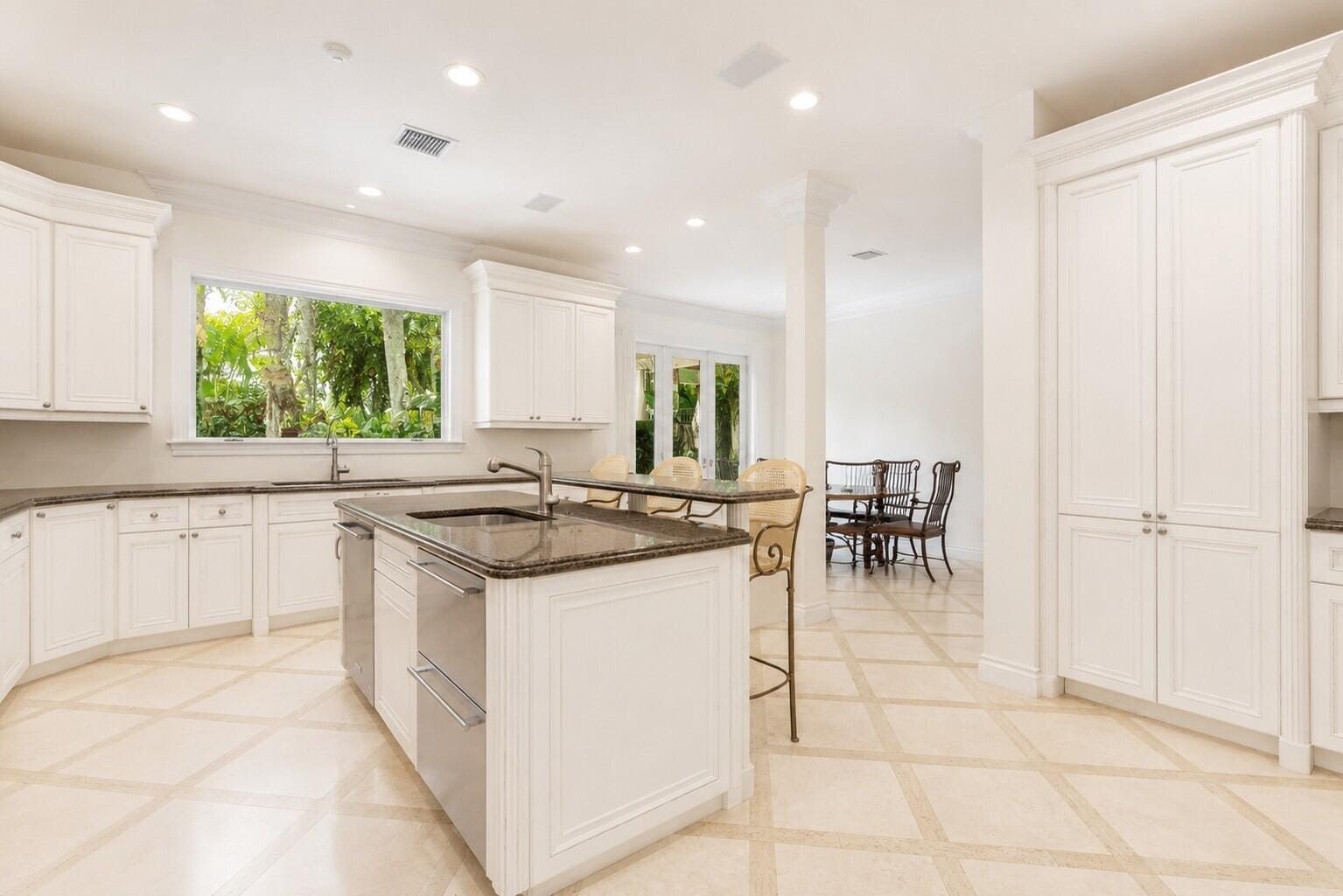 286 Jamaica Lane — photo 6