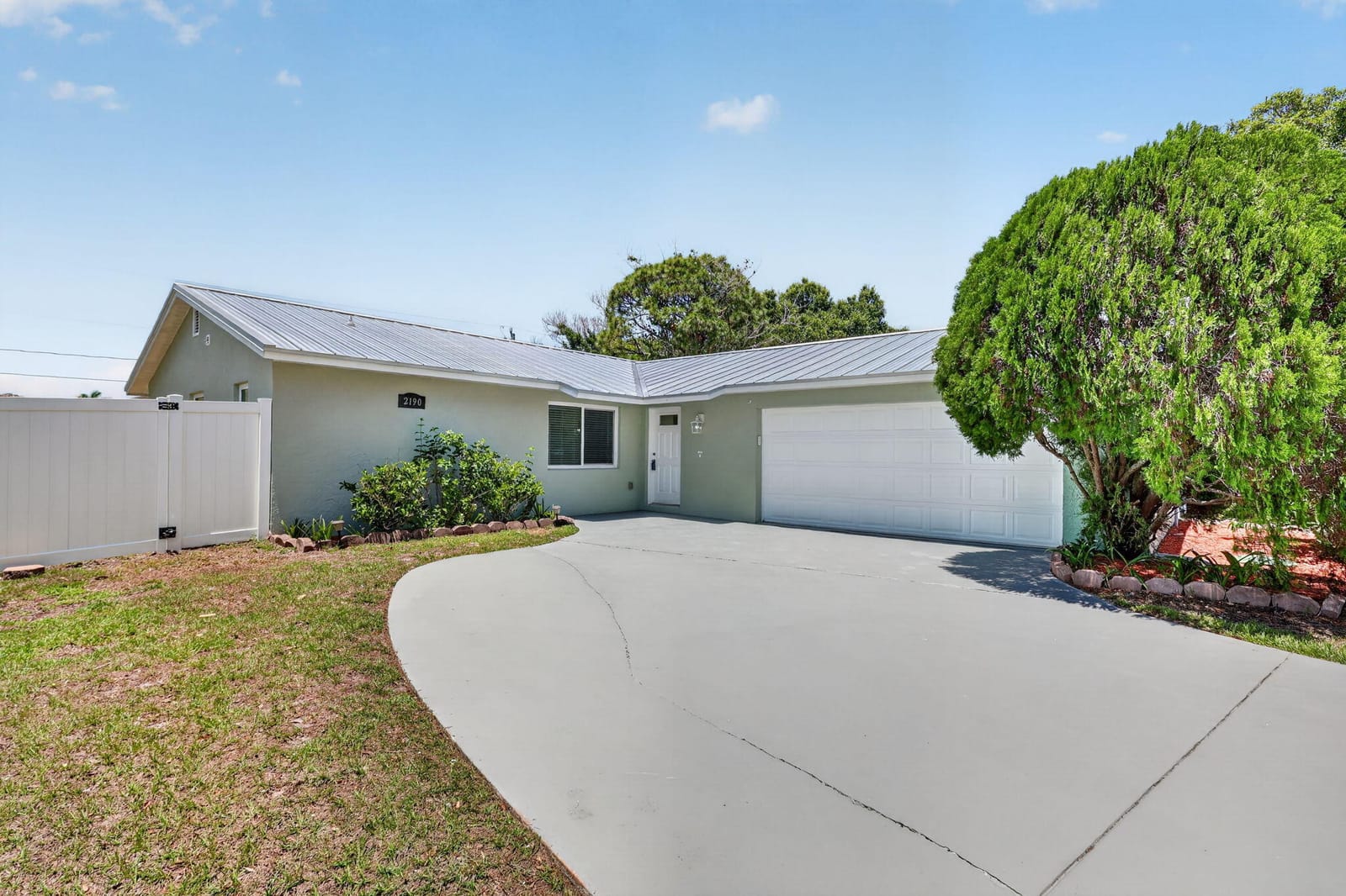 2190 SW Kail Street, Port St. Lucie, FL 34984