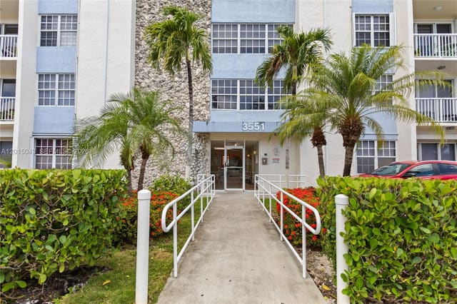 3551 SW 9th Terrace 502, Miami, FL 33135