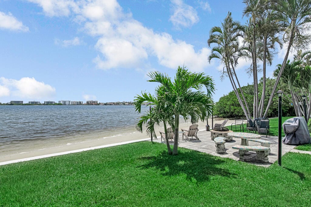 1430 S Lakeside Drive 22, Lake Worth Beach, FL 33460 photo 15