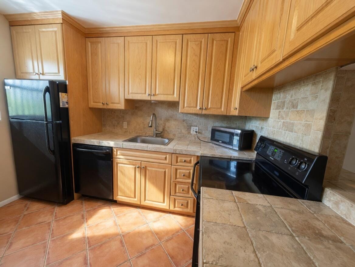 1430 S Lakeside Drive 22 — photo 4
